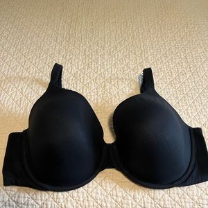 Victoria’s Secret Black BBV Bra 38DDD